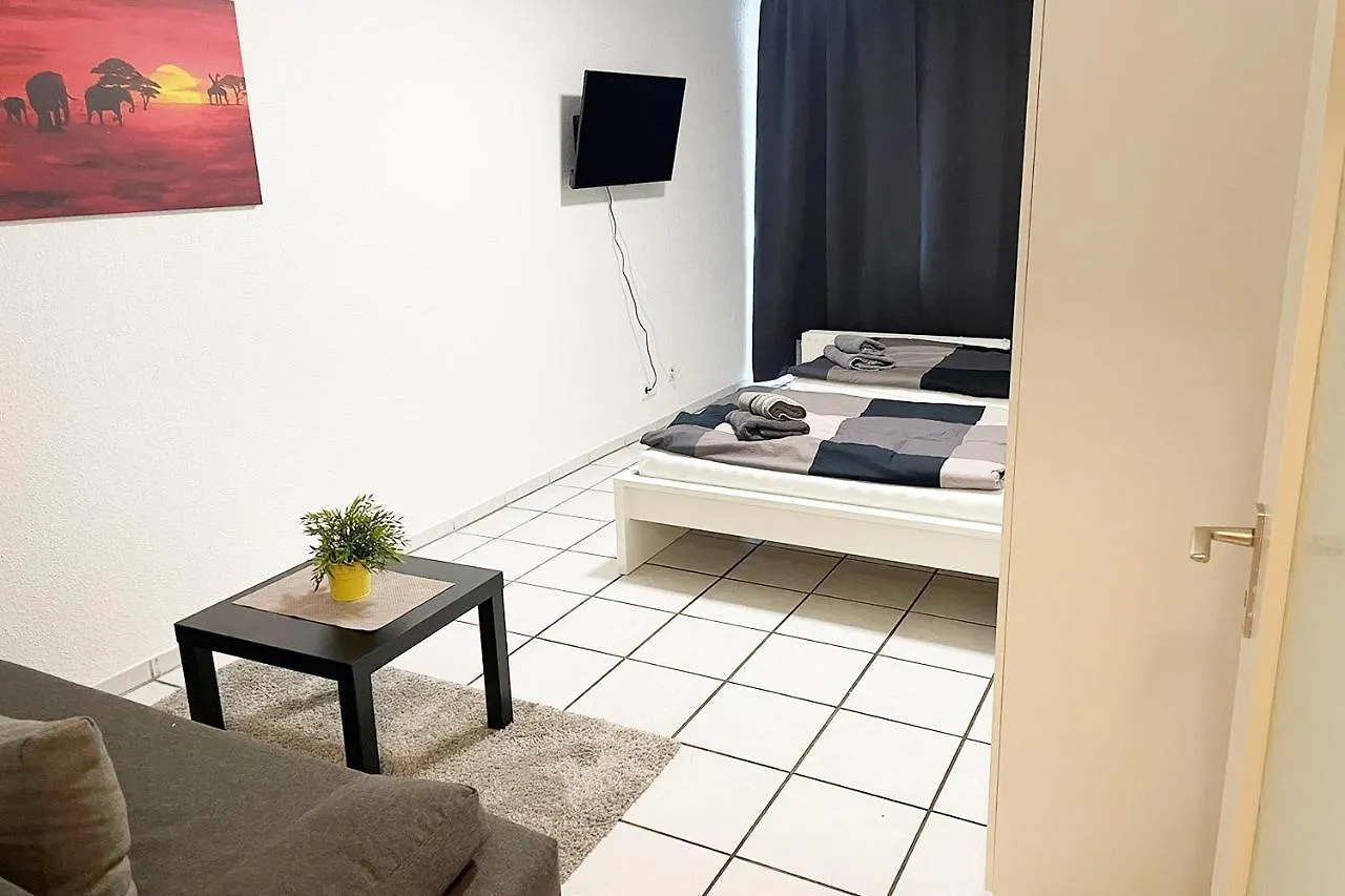 Ferienwohnung Koeln Junkersdorf קלן